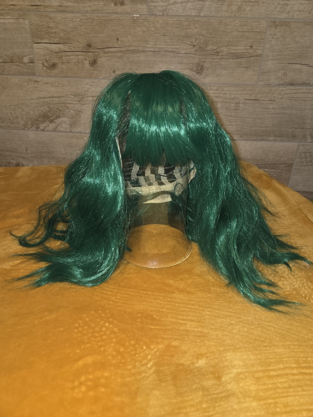 Green Women's Synthetic Wig with Bangs